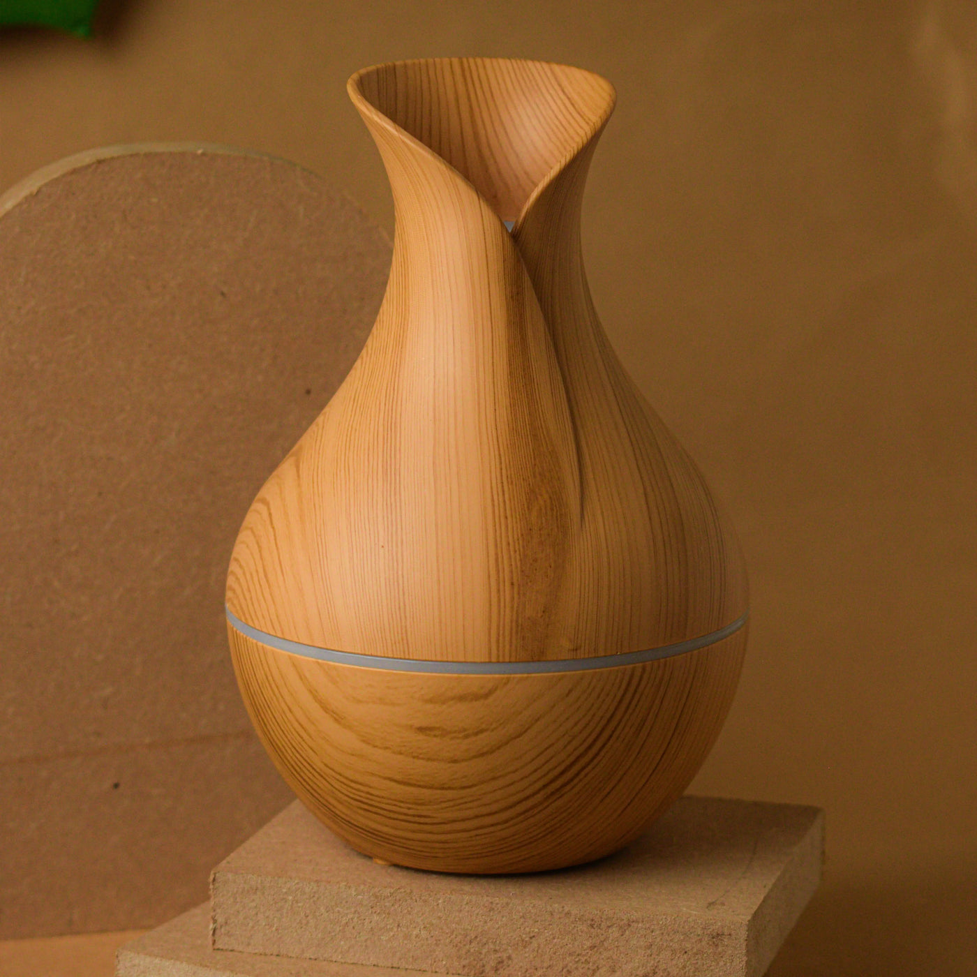 VASE Shape-LIGHT WOOD Air Humidifier & Diffuser